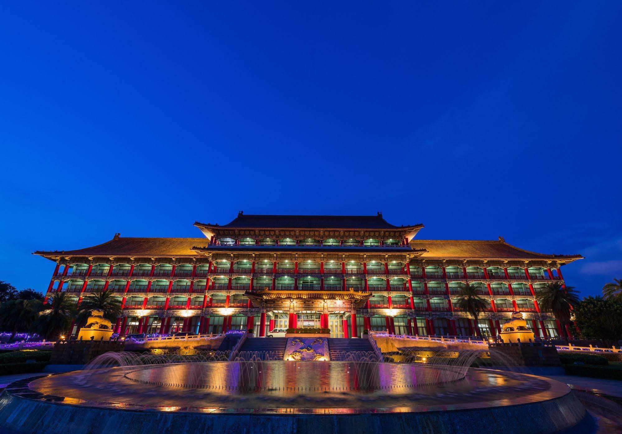 เดอะแกรนด์โฮเต็ล เกาเซียง Hotel เกาสง ภายนอก รูปภาพ