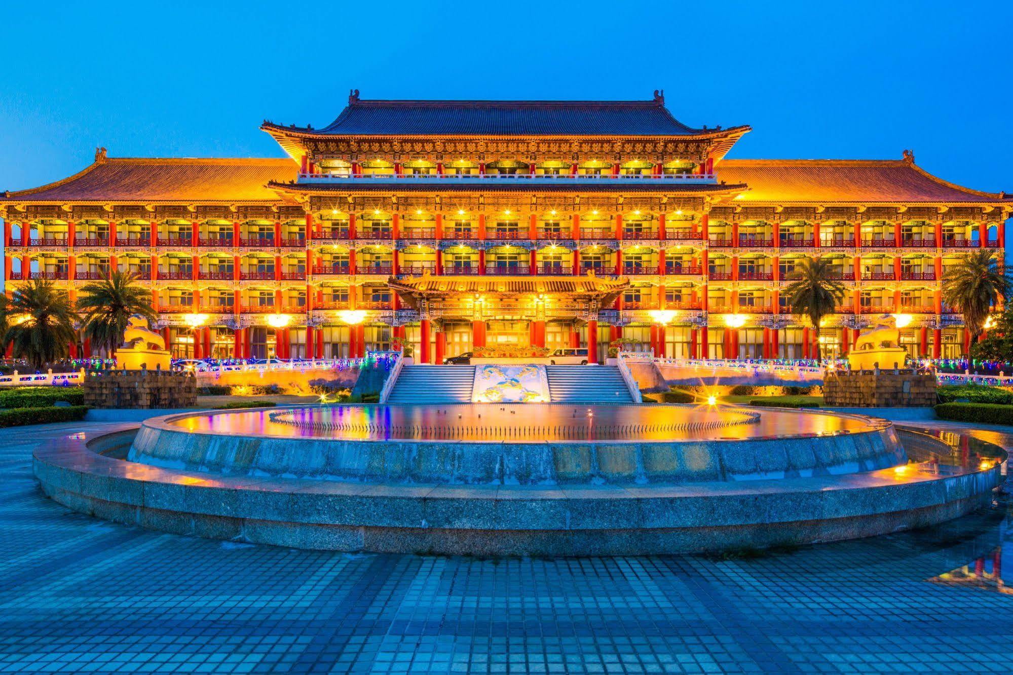 เดอะแกรนด์โฮเต็ล เกาเซียง Hotel เกาสง ภายนอก รูปภาพ