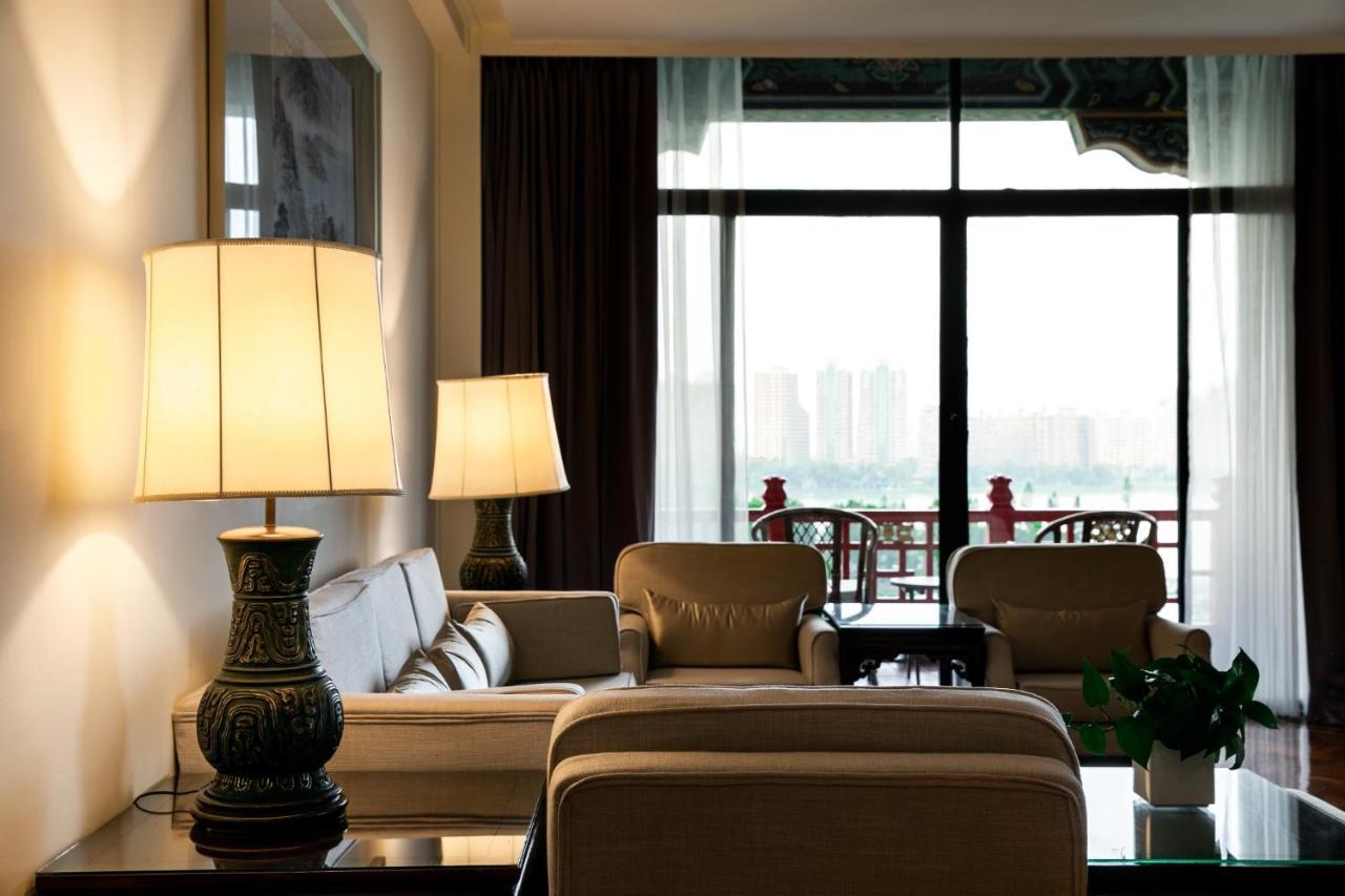 เดอะแกรนด์โฮเต็ล เกาเซียง Hotel เกาสง ภายนอก รูปภาพ